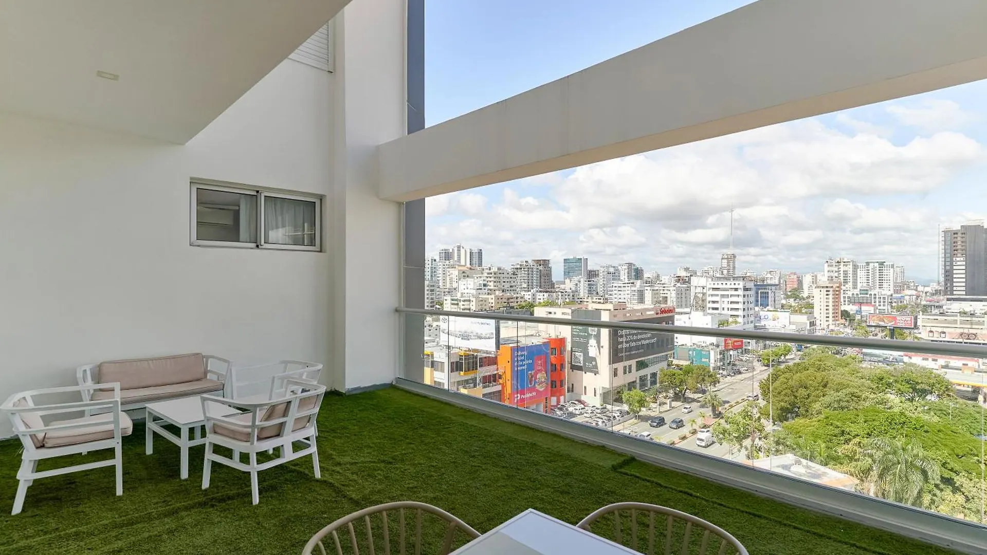 Lujoso Apartamento S802 Downtown Santo Domingo Apartment